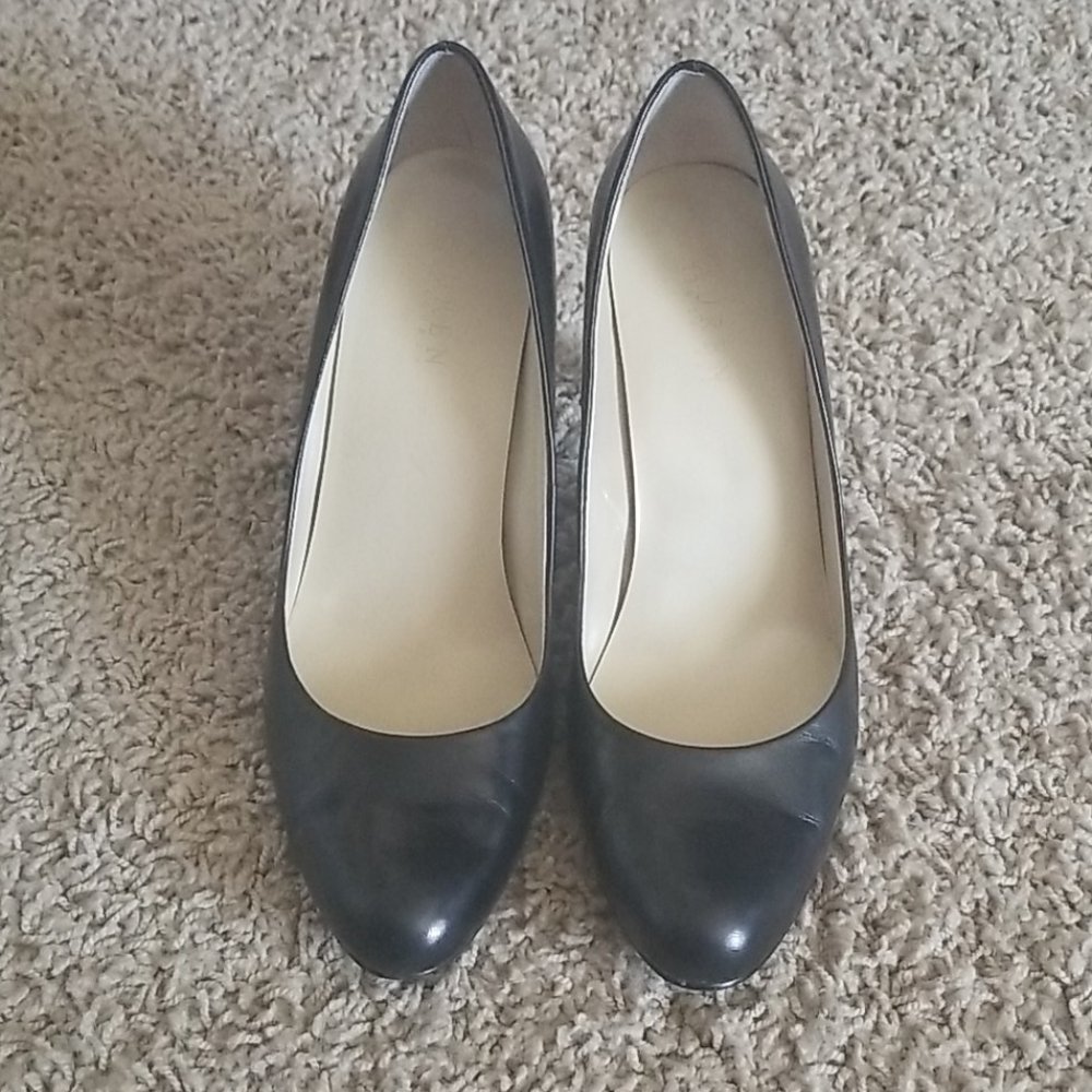 Black Leather Pumps